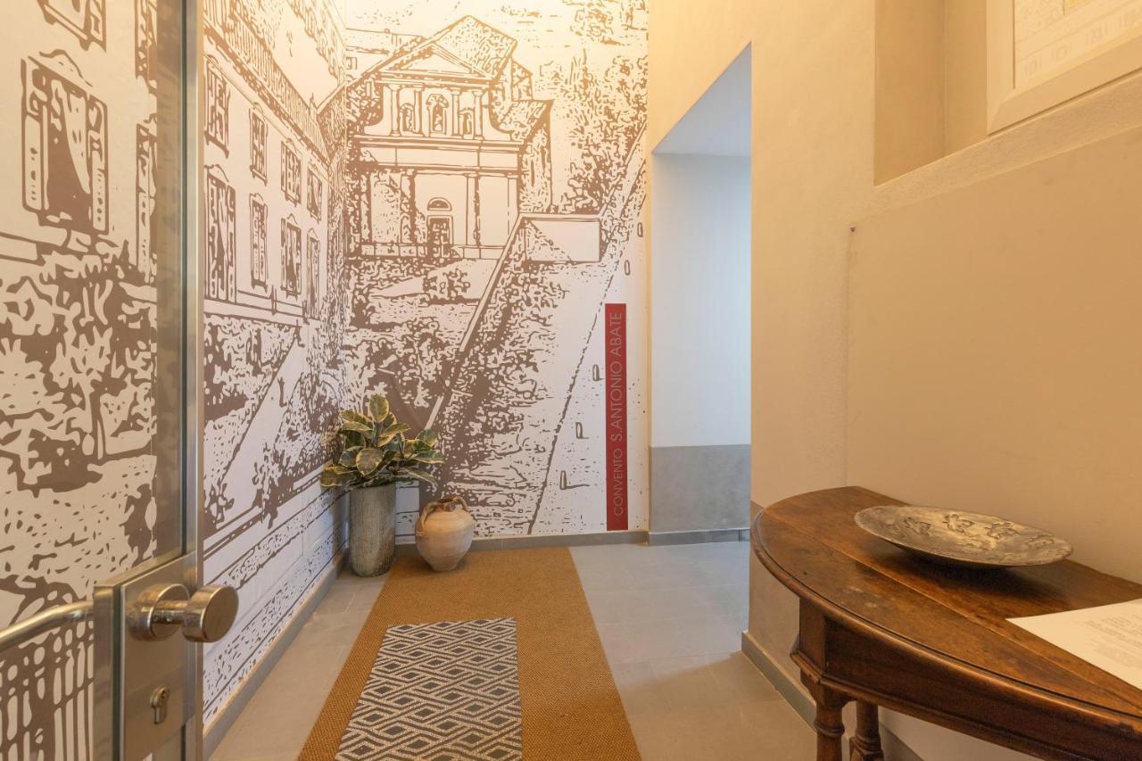 Mc House Como Con Posto Auto Exterior foto